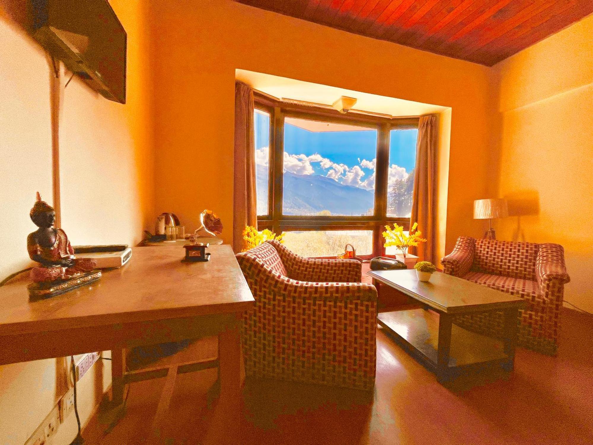 Sagar !! Mountain View ! Luxury ! Family ! Private Parking ! Near Mall Road Manali (Himachal Pradesh)