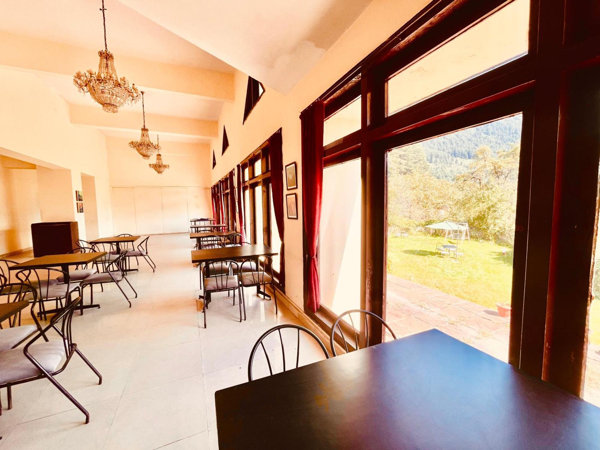 Sagar !! Mountain View ! Luxury ! Family ! Private Parking ! Near Mall Road
