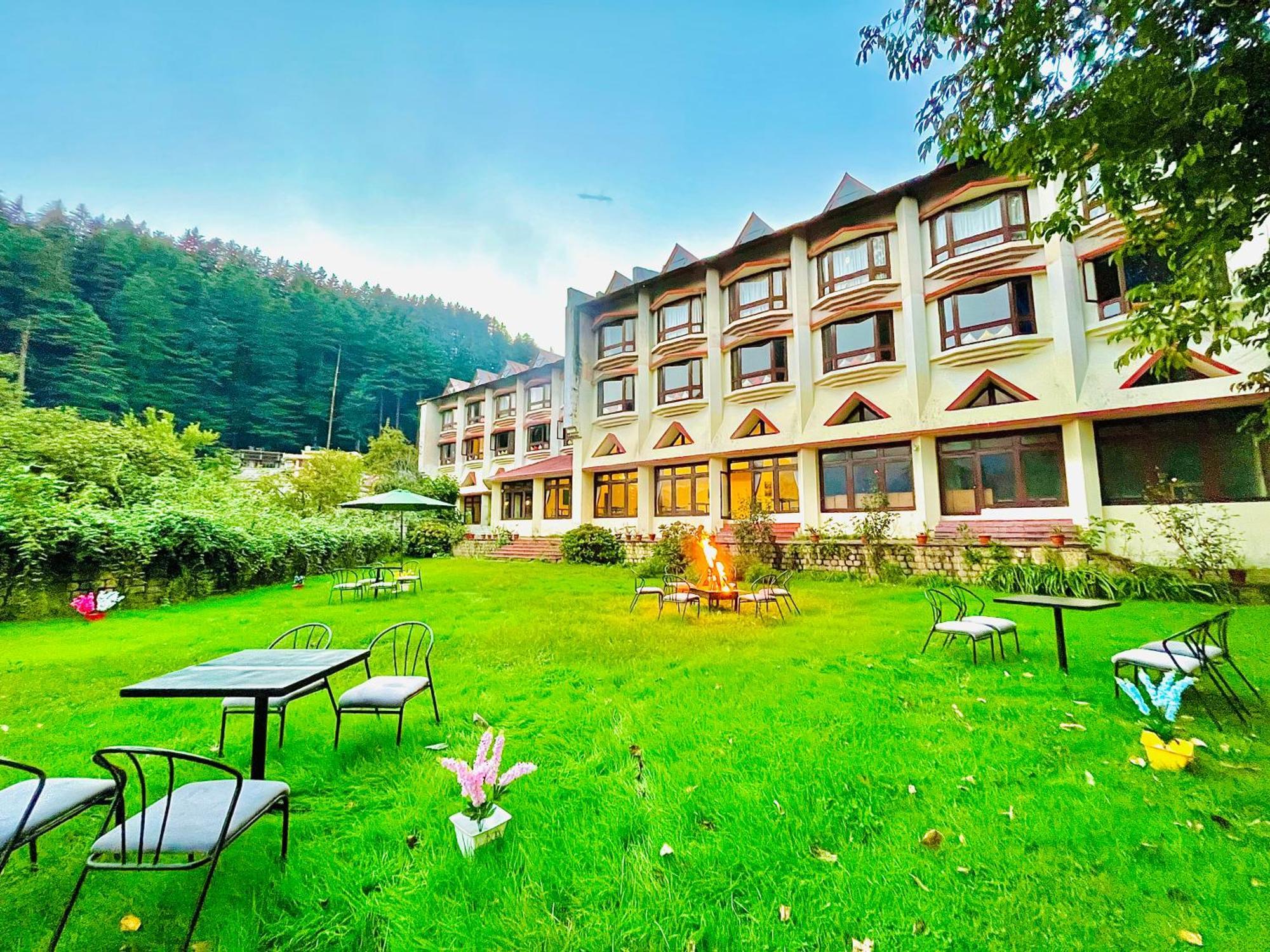 Apartment Sagar !! Mountain View ! Luxury ! Family ! Private Parking ! Near Mall Road