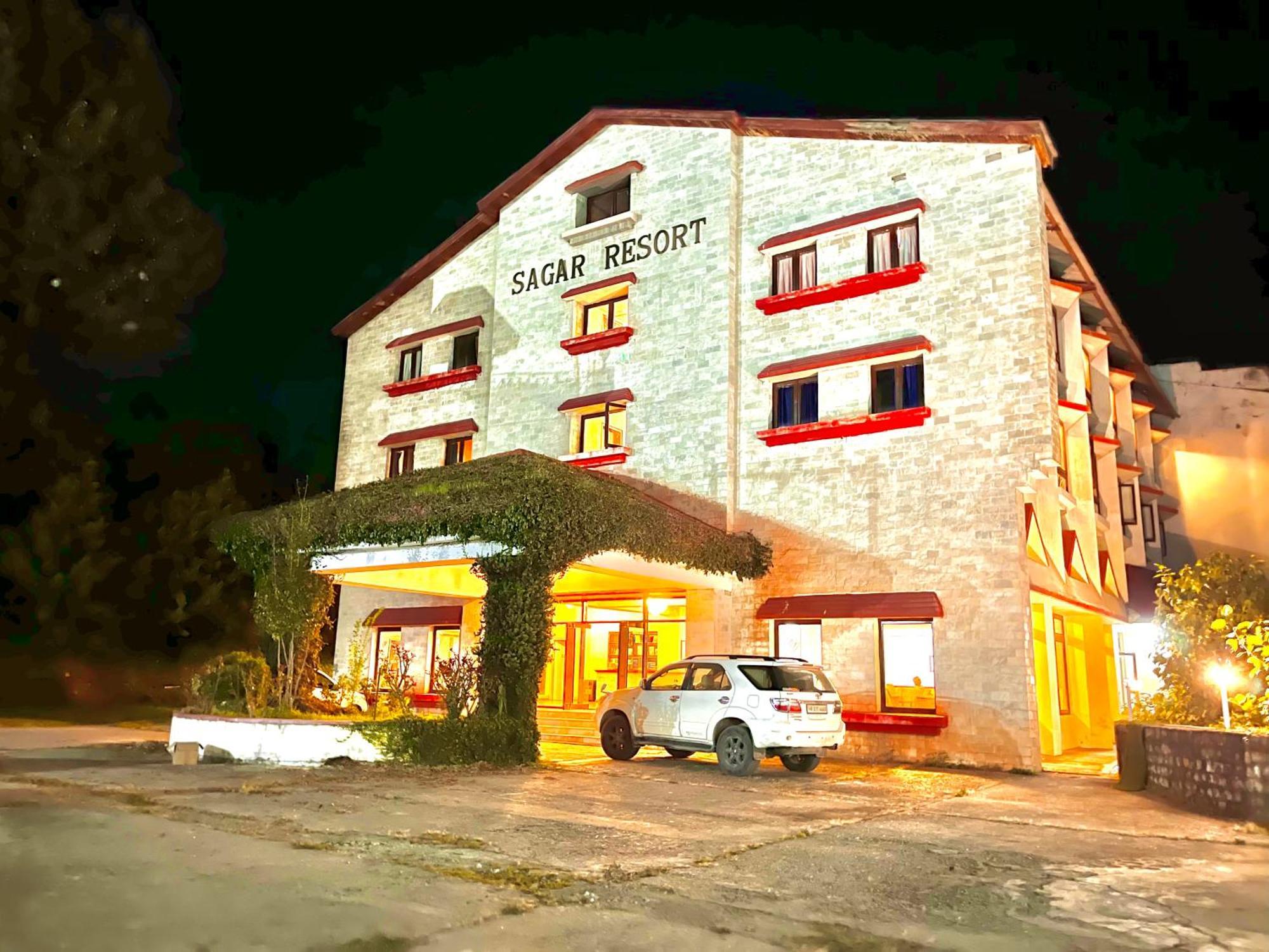 Apartment Sagar !! Mountain View ! Luxury ! Family ! Private Parking ! Near Mall Road *