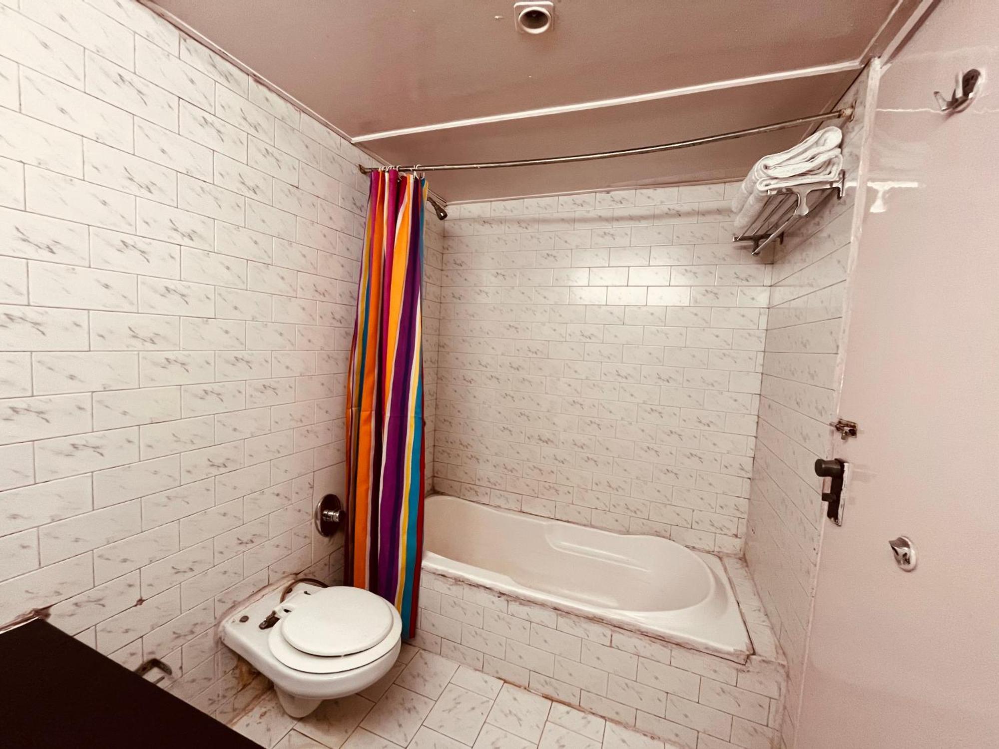 Sagar !! Mountain View ! Luxury ! Family ! Private Parking ! Near Mall Road Apartment